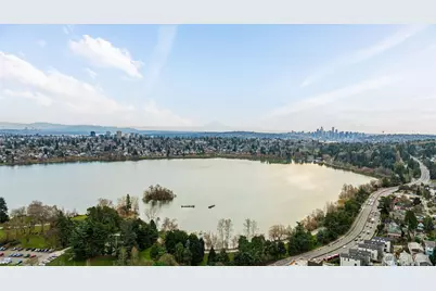 932 N 70th Street, Seattle, WA 98103 - Photo 34