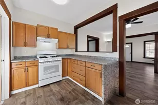 704 Lincoln St, Hoquiam, WA 98550 - Photo 8