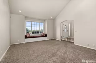 4618 51st St Ct E, Tacoma, WA 98443 - Photo 4