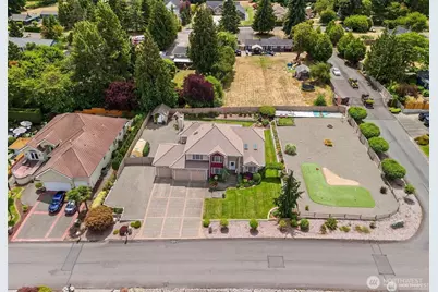 4618 51st Street Ct E, Tacoma, WA 98443 - Photo 2