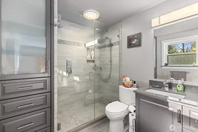 3718 NE 189th Place, Lake Forest Park, WA 98155 - Photo 16