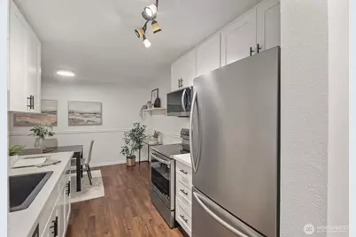 10501 8th Ave NE #135, Seattle, WA 98125 - Photo 6