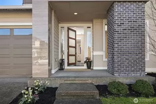 3829 NE 24th Ct, Renton, WA 98056 - Photo 2