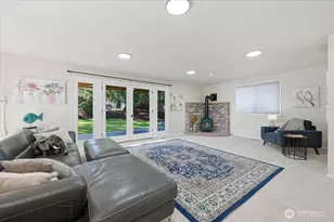 10922 39th Dr SE, Everett, WA 98208 - Photo 16