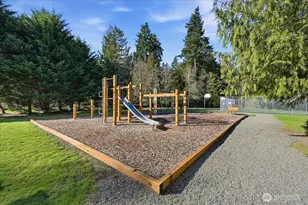 10922 39th Dr SE, Everett, WA 98208 - Photo 38