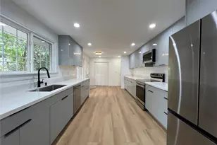 6716 Mt Tacoma Dr SW, Lakewood, WA 98499 - Photo 12