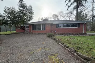 6716 Mt Tacoma Dr SW, Lakewood, WA 98499 - Photo 2