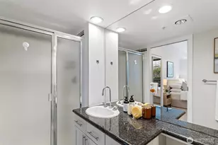 2929 1st Ave, Seattle, WA 98121 - Photo 14