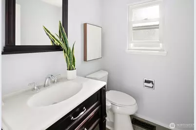 7037 NE 137th Street, Kirkland, WA 98034 - Photo 26