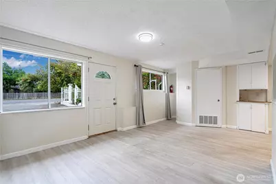 16515 N Linden Ave N, Shoreline, WA 98133 - Photo 22