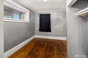 2614 E Pike St, Seattle, WA 98122 - Photo 12