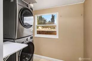 2614 E Pike St, Seattle, WA 98122 - Photo 14