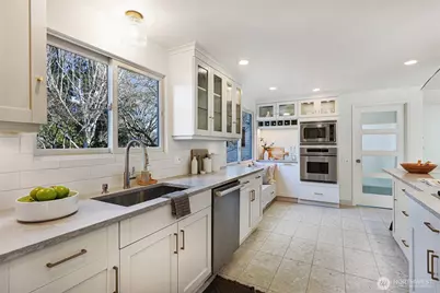 11715 12th Avenue NW, Seattle, WA 98177 - Photo 10