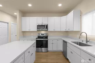 942 S M St, Tacoma, WA 98405 - Photo 8