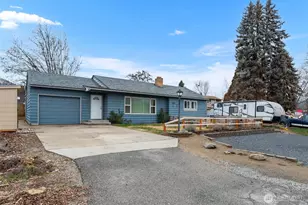 1914 Harbel St, Wenatchee, WA 98801 - Photo 2