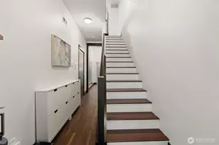 4000 NE 3rd Pl, Renton, WA 98056 - Photo 2