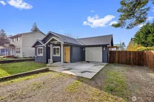 1272 Admirals Dr, Coupeville, WA 98239 - Photo 2