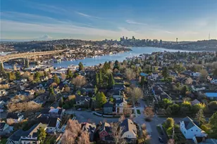 4136 Eastern Ave N, Seattle, WA 98103 - Photo 38