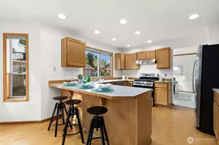 1719 223rd Pl NE, Sammamish, WA 98074 - Photo 10