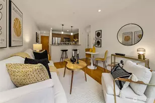 626 4th Ave W, Seattle, WA 98119 - Photo 2