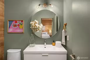 8240 NE Baker Hill Rd, Bainbridge Island, WA 98110 - Photo 28