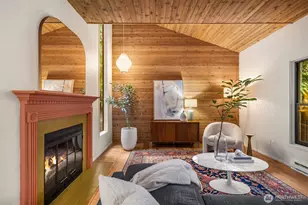 8240 NE Baker Hill Rd, Bainbridge Island, WA 98110 - Photo 8