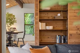 8240 NE Baker Hill Rd, Bainbridge Island, WA 98110 - Photo 12