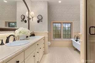 300 Maiden Ln E, Seattle, WA 98112 - Photo 34