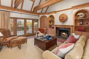 300 Maiden Ln E, Seattle, WA 98112 - Photo 22