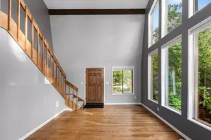 1504 NE 107th St, Seattle, WA 98125 - Photo 8