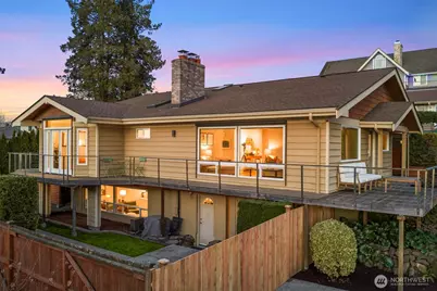 904 N 36th Street, Renton, WA 98056 - Photo 2