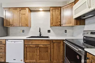 605 SE 121st Ave, Vancouver, WA 98683 - Photo 8