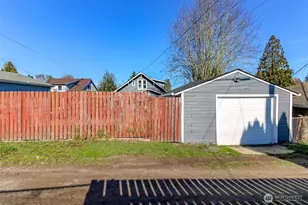 220 E 63rd St, Tacoma, WA 98404 - Photo 32