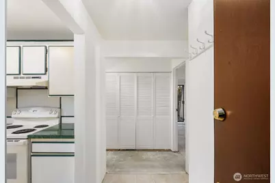 1414 154th Avenue NE #4606, Bellevue, WA 98007 - Photo 2