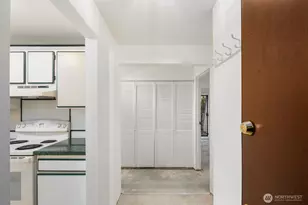 1414 154th Ave NE, Bellevue, WA 98007 - Photo 2