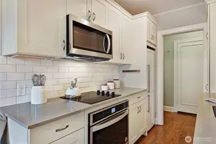 5810 Cowen Pl NE, Seattle, WA 98105 - Photo 16