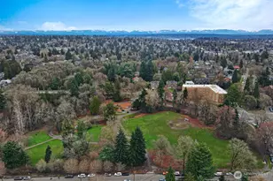 5810 Cowen Pl NE, Seattle, WA 98105 - Photo 32