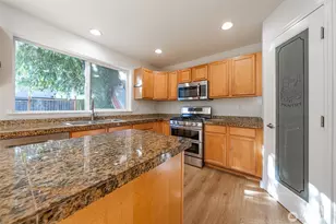 19414 126th St E, Bonney Lake, WA 98391 - Photo 18