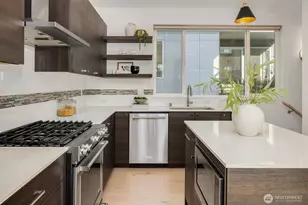 10451 Alderbrook Pl NW, Seattle, WA 98177 - Photo 14