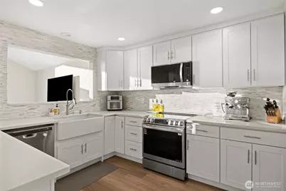 19005 11th Avenue NW, Shoreline, WA 98177 - Photo 16