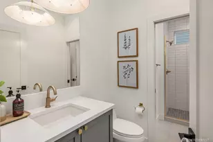 13662 NE 101st St, Kirkland, WA 98033 - Photo 4