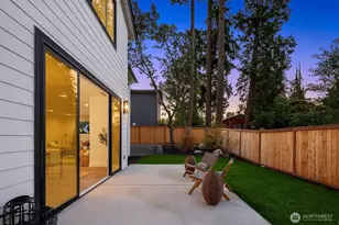 13662 NE 101st St, Kirkland, WA 98033 - Photo 30