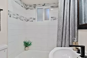 2311 N 88th St, Seattle, WA 98103 - Photo 12