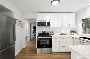 2311 N 88th St, Seattle, WA 98103 - Photo 16