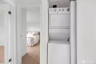 23301 Lakeview Dr, Mountlake Terrace, WA 98043 - Photo 18