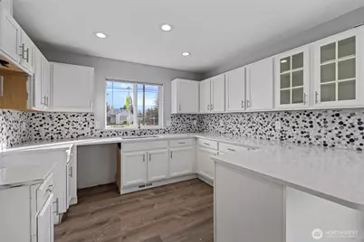 827 John Liner Road, Sedro-Woolley, WA 98284 - Photo 10