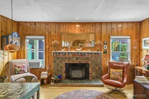 5833 Woodlawn Ave N, Seattle, WA 98103 - Photo 12