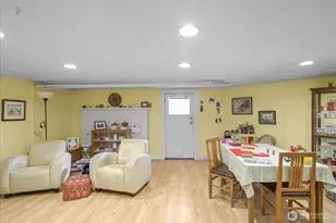 5833 Woodlawn Ave N, Seattle, WA 98103 - Photo 34