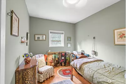 5833 Woodlawn Avenue N, Seattle, WA 98103 - Photo 10