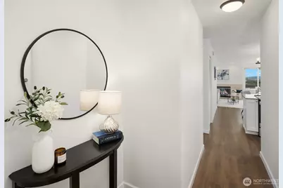 150 Valley Street #302, Seattle, WA 98109 - Photo 4